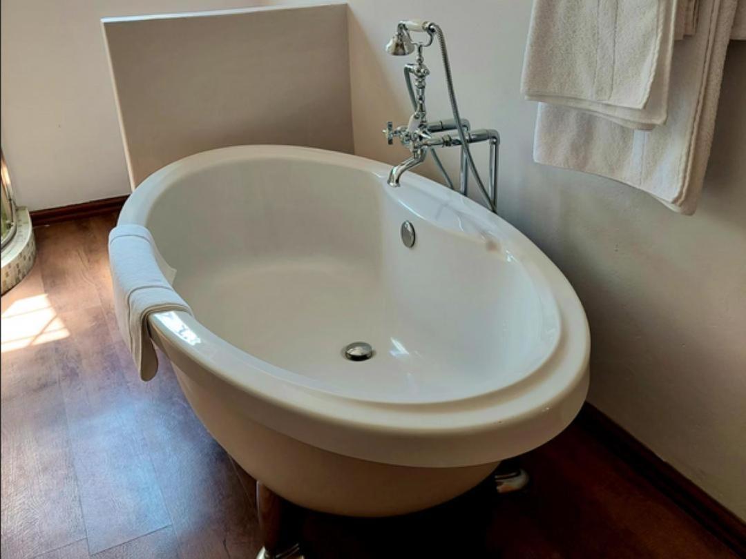 Art And Soul Restaurant, Accommodation, French Bar And Art Gallery パリス 部屋 写真